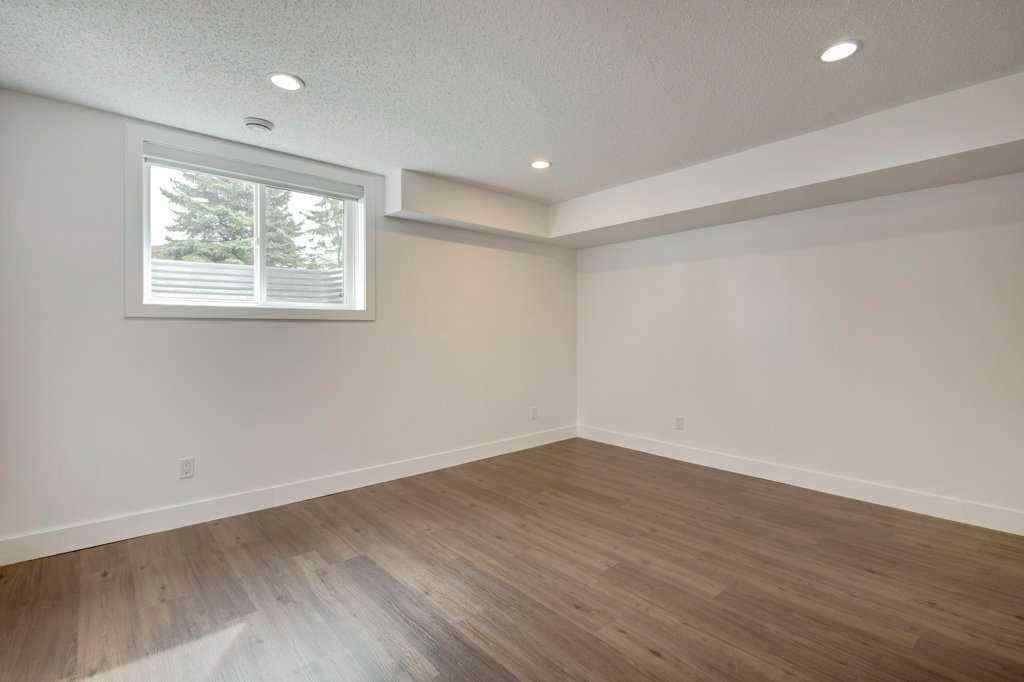 MLS® A2247580 - 3105 A & B, 3017 A & B 38 Street SW in Glenbrook Calgary, Residential