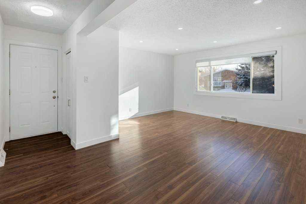 MLS® A2247580 - 3105 A & B, 3017 A & B 38 Street SW in Glenbrook Calgary, Residential