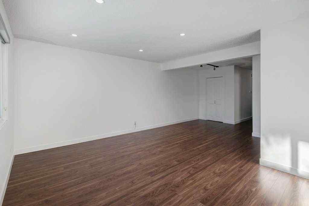 MLS® A2247580 - 3105 A & B, 3017 A & B 38 Street SW in Glenbrook Calgary, Residential