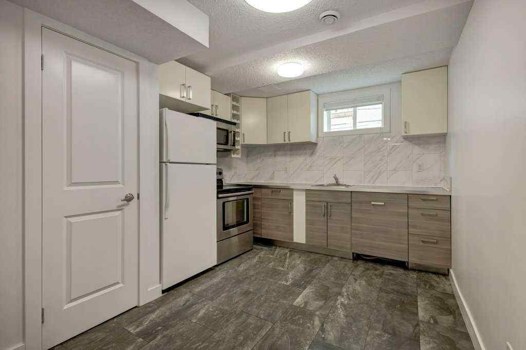 MLS® A2247580 - 3105 A & B, 3017 A & B 38 Street SW in Glenbrook Calgary, Residential