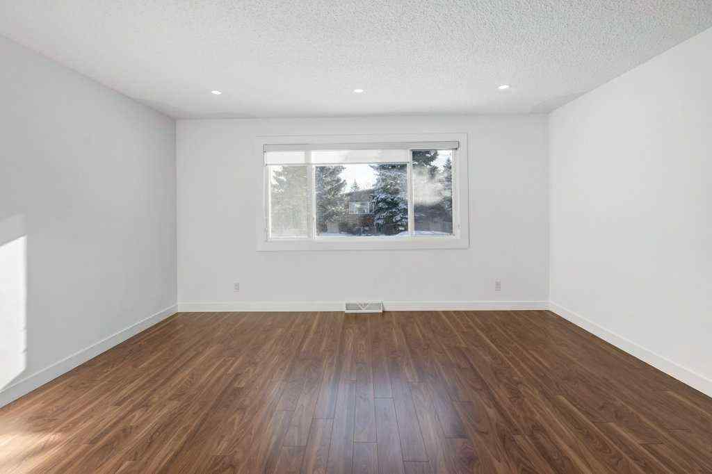 MLS® A2247580 - 3105 A & B, 3017 A & B 38 Street SW in Glenbrook Calgary, Residential