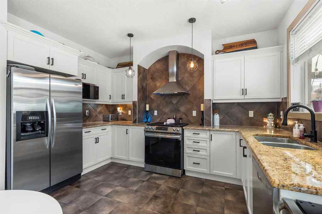 MLS® A2247592 - 119 Westmount Road  in Westmount_OK Okotoks, Residential