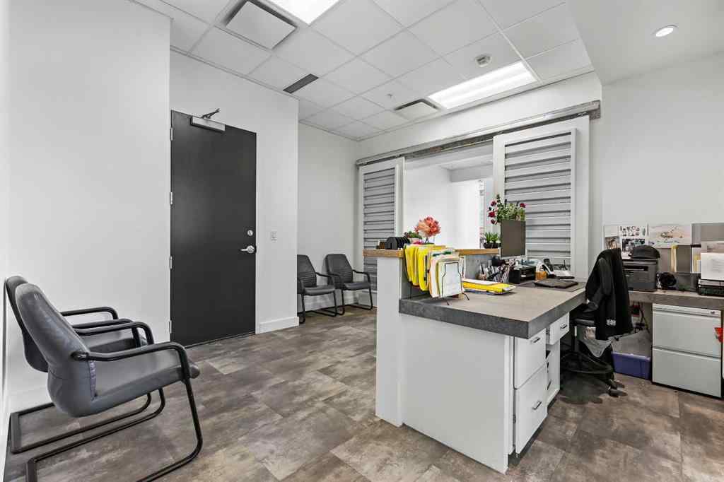 MLS® A2247595 - Unit #607 888 4 Avenue SW in Downtown Commercial Core Calgary, Commercial