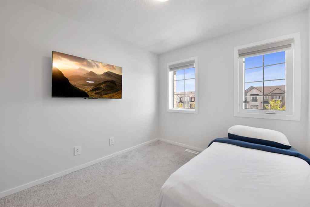MLS® A2247600 - 19627 Sheriff King Street SW in Yorkville Calgary, Residential