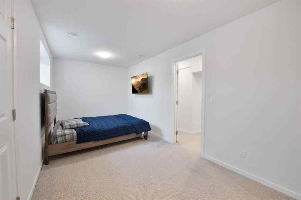 MLS® A2247600 - 19627 Sheriff King Street SW in Yorkville Calgary, Residential