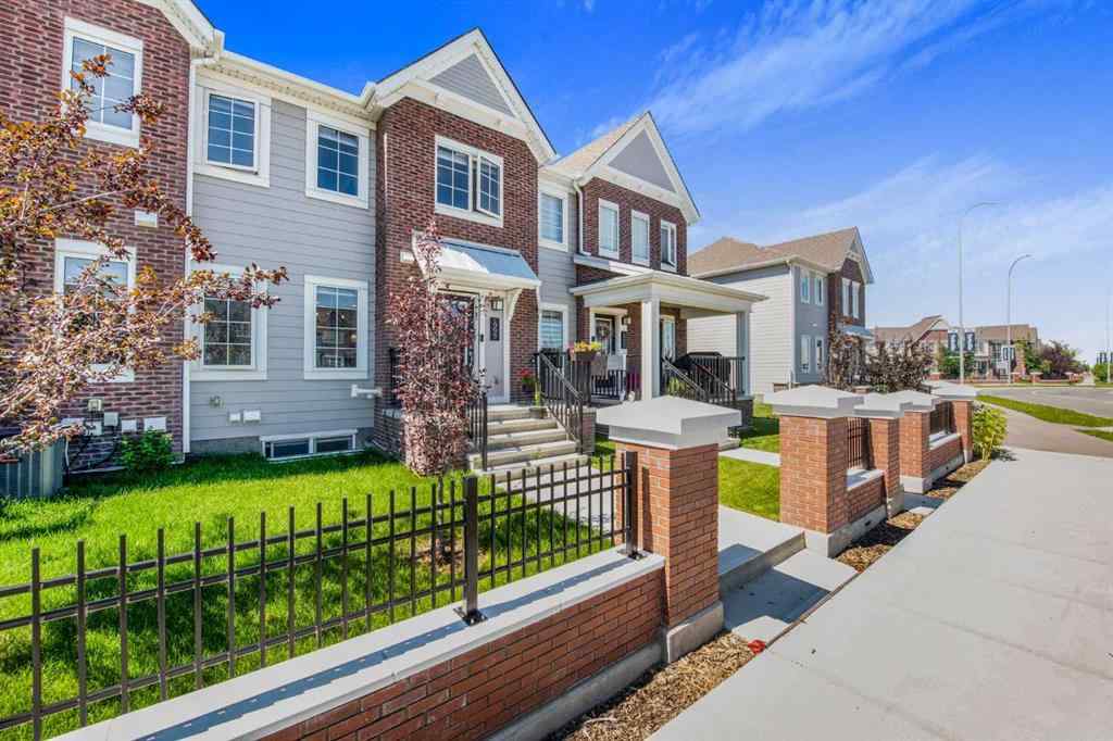 MLS® A2247600 - 19627 Sheriff King Street SW in Yorkville Calgary, Residential