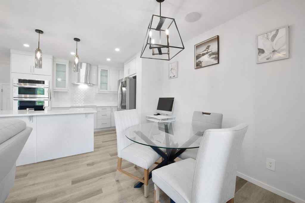 MLS® A2247600 - 19627 Sheriff King Street SW in Yorkville Calgary, Residential