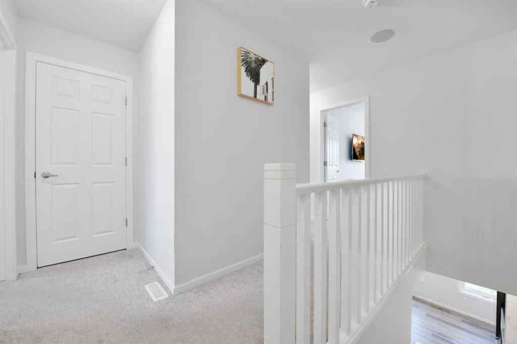 MLS® A2247600 - 19627 Sheriff King Street SW in Yorkville Calgary, Residential