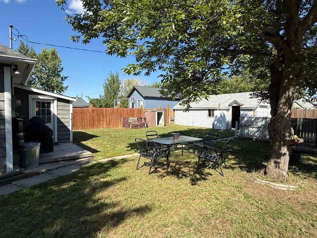 MLS® A2247605 - 65 Amherst Street  in NONE Irvine, Residential