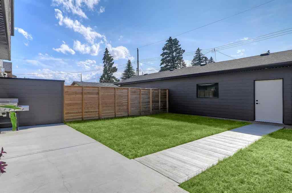MLS® A2247607 - 1109 41 Street SW in Rosscarrock Calgary, Residential