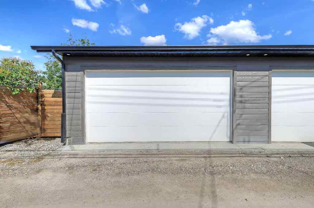 MLS® A2247607 - 1109 41 Street SW in Rosscarrock Calgary, Residential