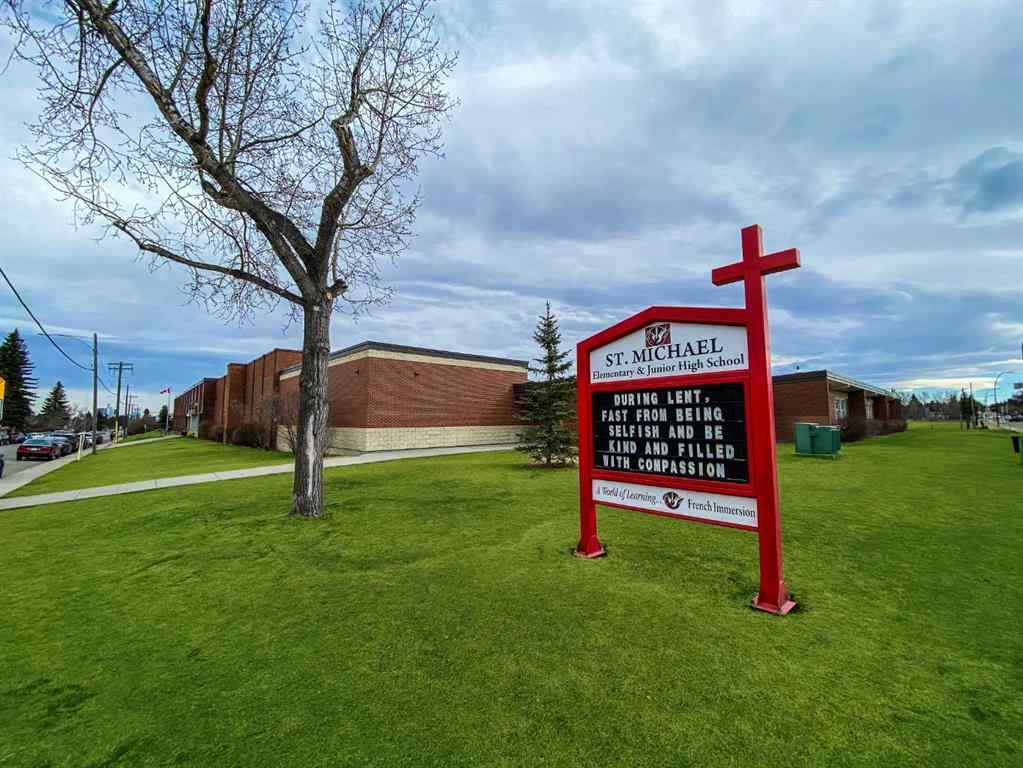 MLS® A2247607 - 1109 41 Street SW in Rosscarrock Calgary, Residential