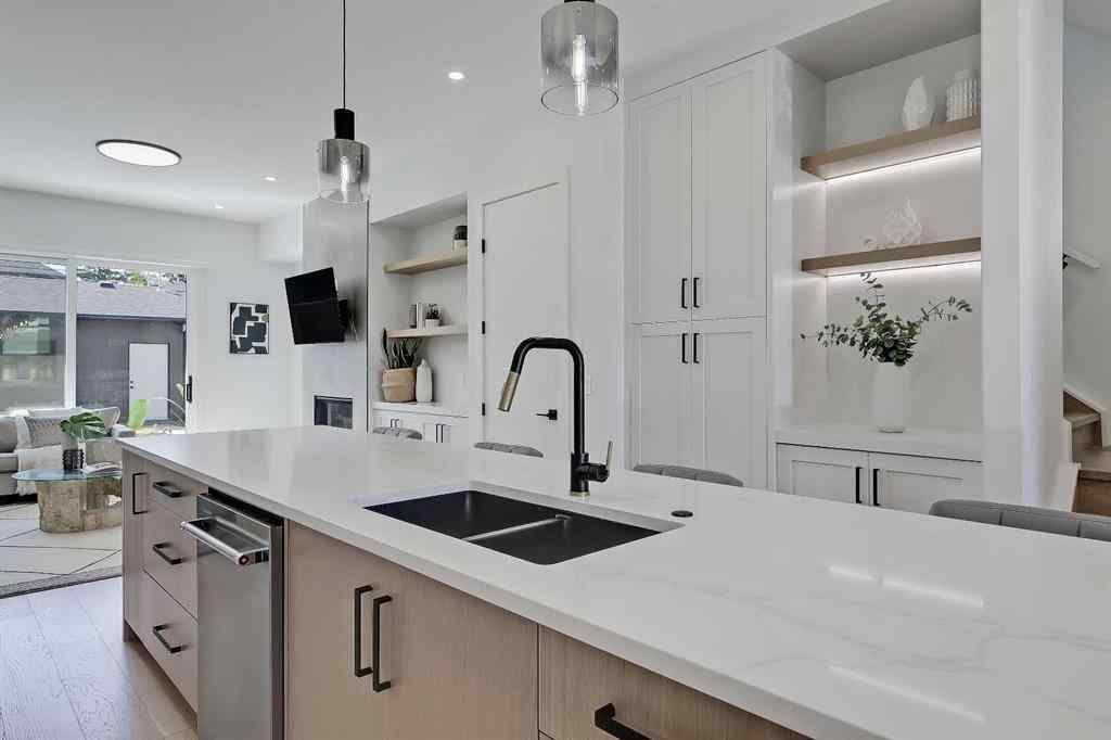 MLS® A2247607 - 1109 41 Street SW in Rosscarrock Calgary, Residential