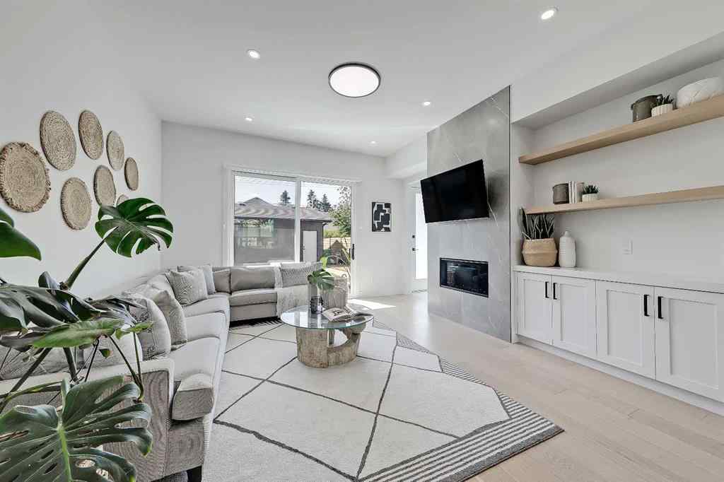MLS® A2247607 - 1109 41 Street SW in Rosscarrock Calgary, Residential