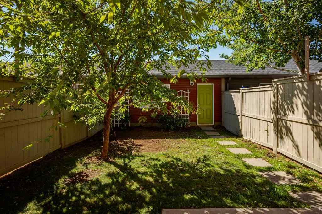 MLS® A2247610 - 44 Sunvalley Road  in Sunset Ridge Cochrane, Residential
