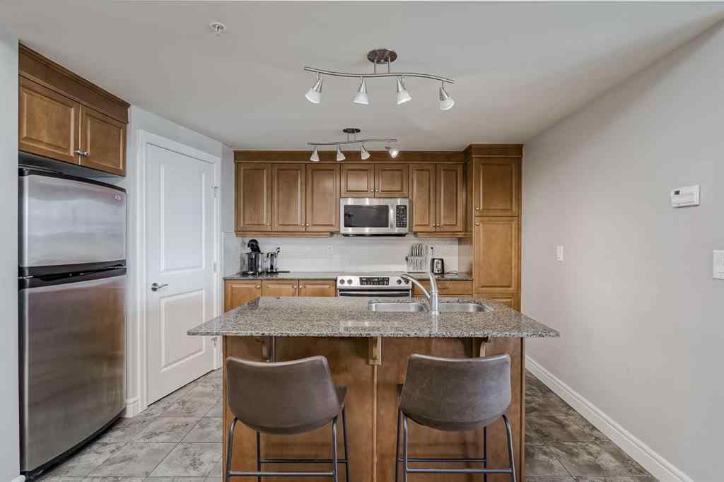 MLS® A2247612 - Unit #1402 910 5 Avenue SW in Downtown Commercial Core Calgary, Residential