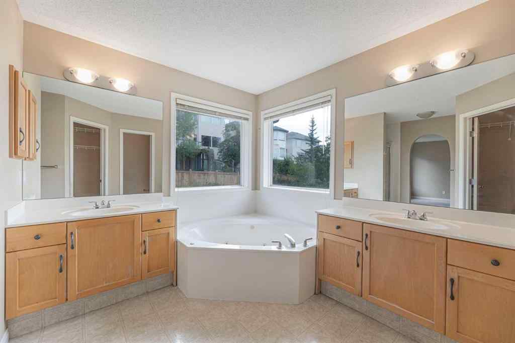 MLS® A2247613 - 72 Rockyledge Crescent NW in Rocky Ridge Calgary, Residential
