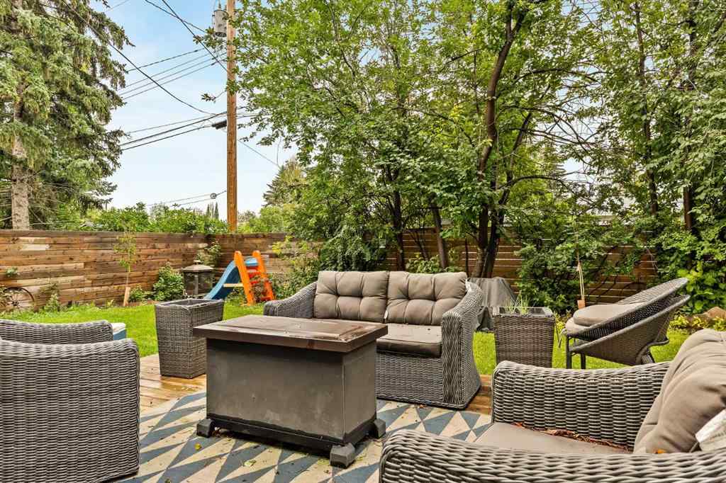 MLS® A2247616 - 25 Kirby Place SW in Kingsland Calgary, Residential
