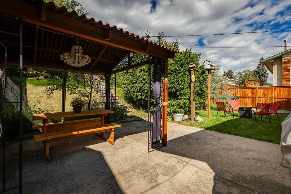 MLS® A2247621 - 5023 Nemiskam Road NW in North Haven Calgary, Residential
