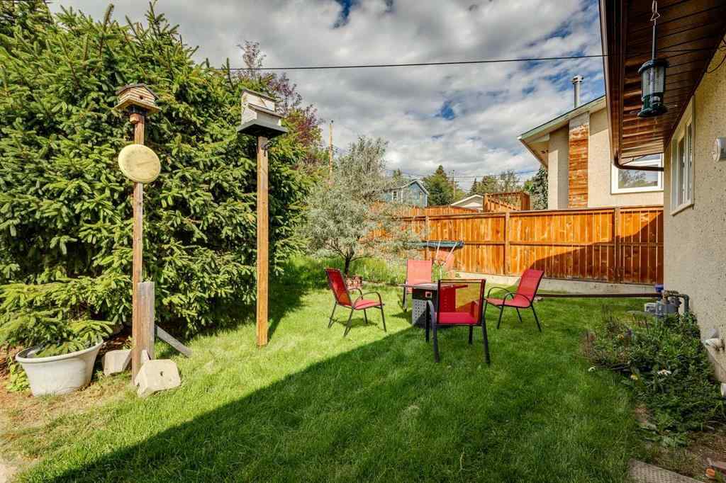 MLS® A2247621 - 5023 Nemiskam Road NW in North Haven Calgary, Residential