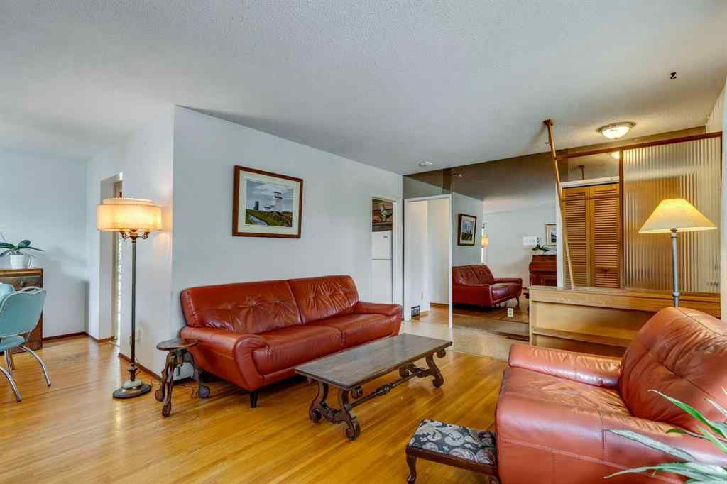 MLS® A2247621 - 5023 Nemiskam Road NW in North Haven Calgary, Residential