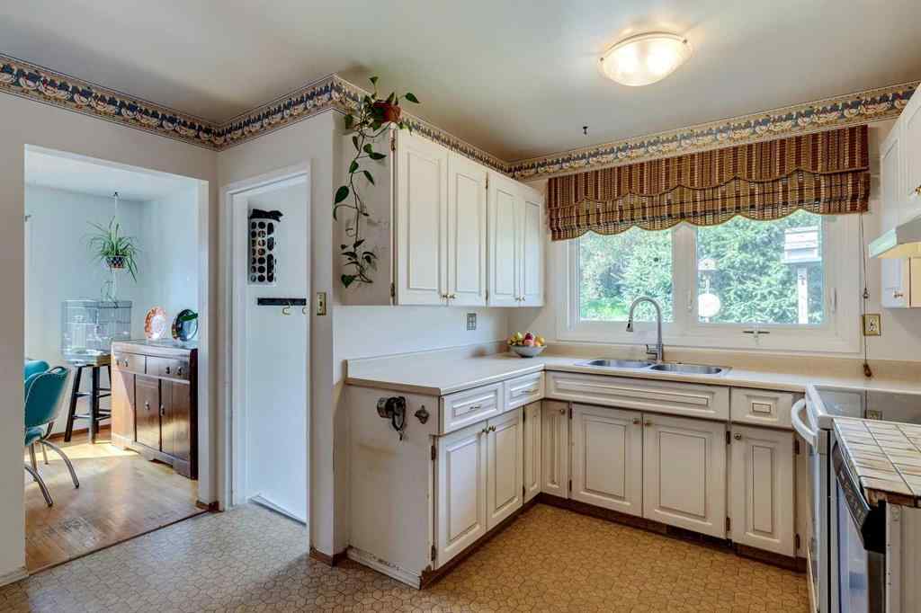 MLS® A2247621 - 5023 Nemiskam Road NW in North Haven Calgary, Residential