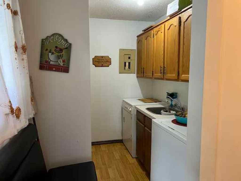 MLS® A2247630 - 118 Alberta Avenue  in NONE Halkirk, Residential
