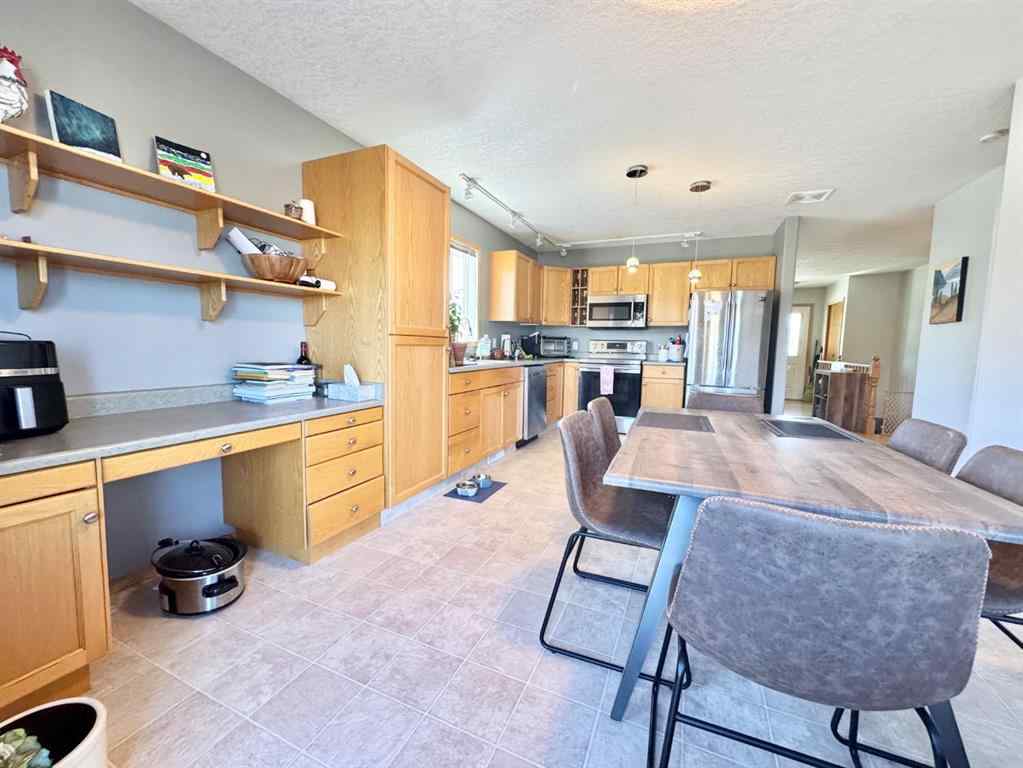 MLS® A2247632 - Unit #7 4920 53 Avenue   in NONE Whitecourt, Residential