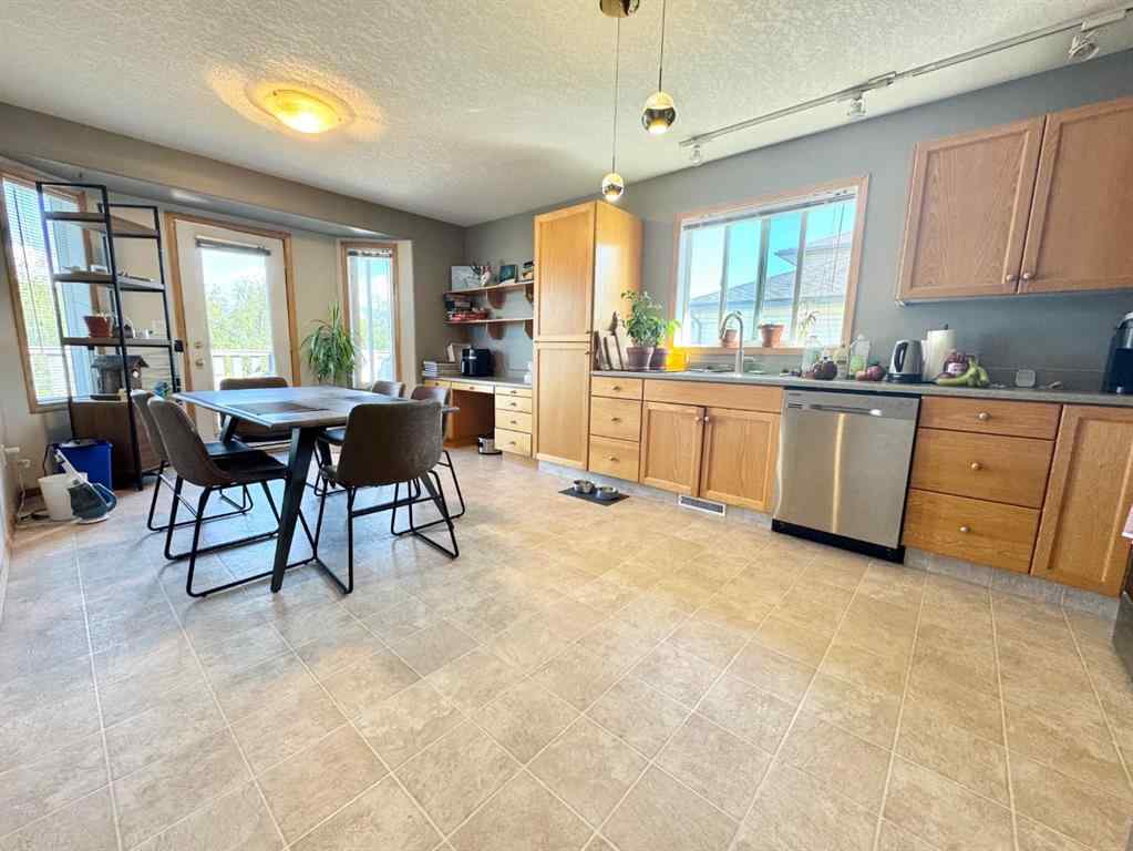 MLS® A2247632 - Unit #7 4920 53 Avenue   in NONE Whitecourt, Residential