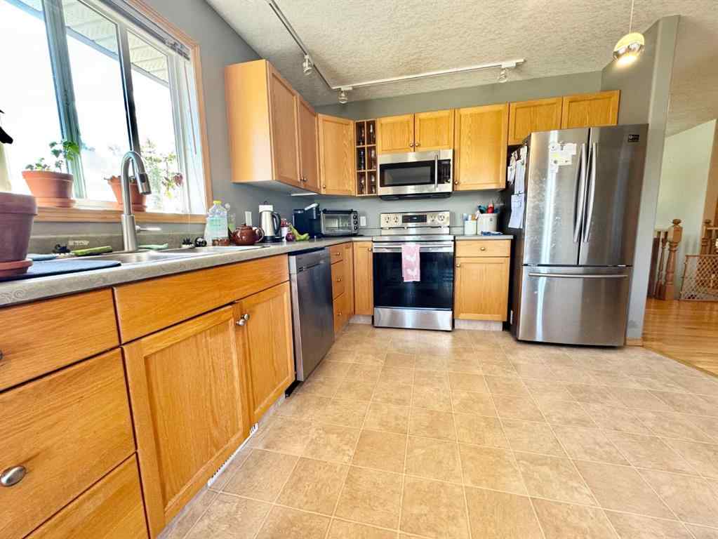 MLS® A2247632 - Unit #7 4920 53 Avenue   in NONE Whitecourt, Residential