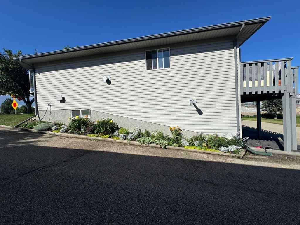 MLS® A2247632 - Unit #7 4920 53 Avenue   in NONE Whitecourt, Residential