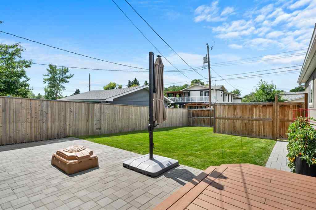 MLS® A2247634 - 1243 19 Street NE in Mayland Heights Calgary, Residential