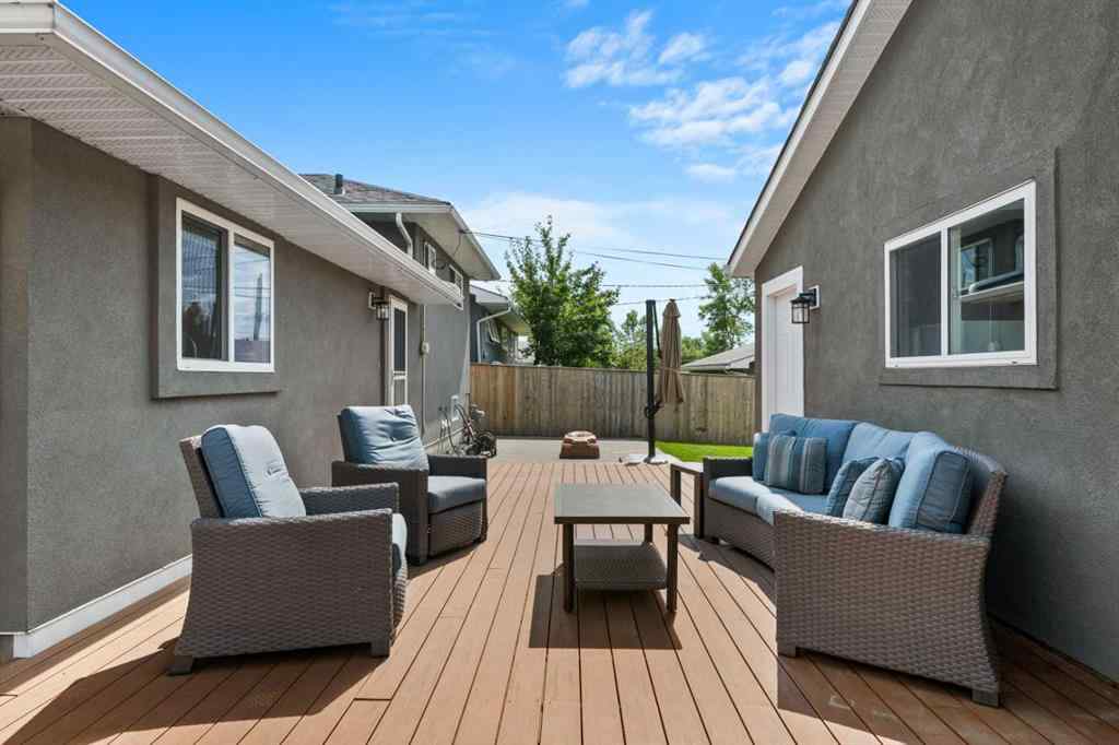 MLS® A2247634 - 1243 19 Street NE in Mayland Heights Calgary, Residential