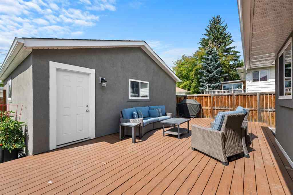 MLS® A2247634 - 1243 19 Street NE in Mayland Heights Calgary, Residential