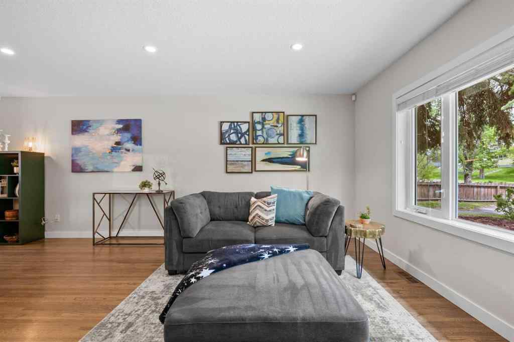 MLS® A2247634 - 1243 19 Street NE in Mayland Heights Calgary, Residential
