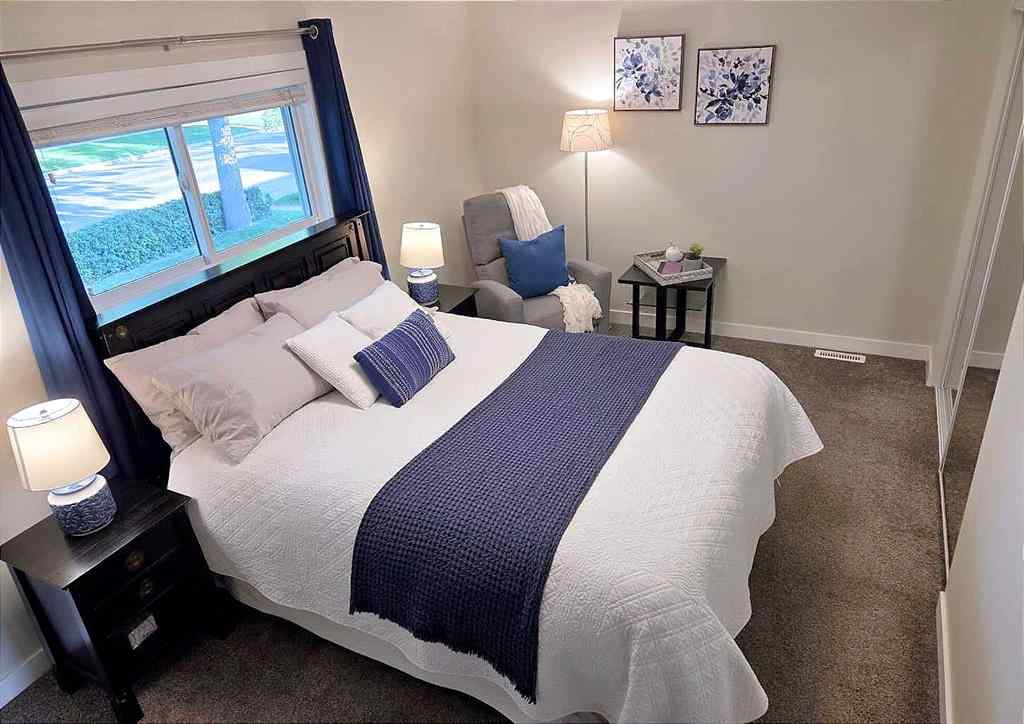 MLS® A2247634 - 1243 19 Street NE in Mayland Heights Calgary, Residential