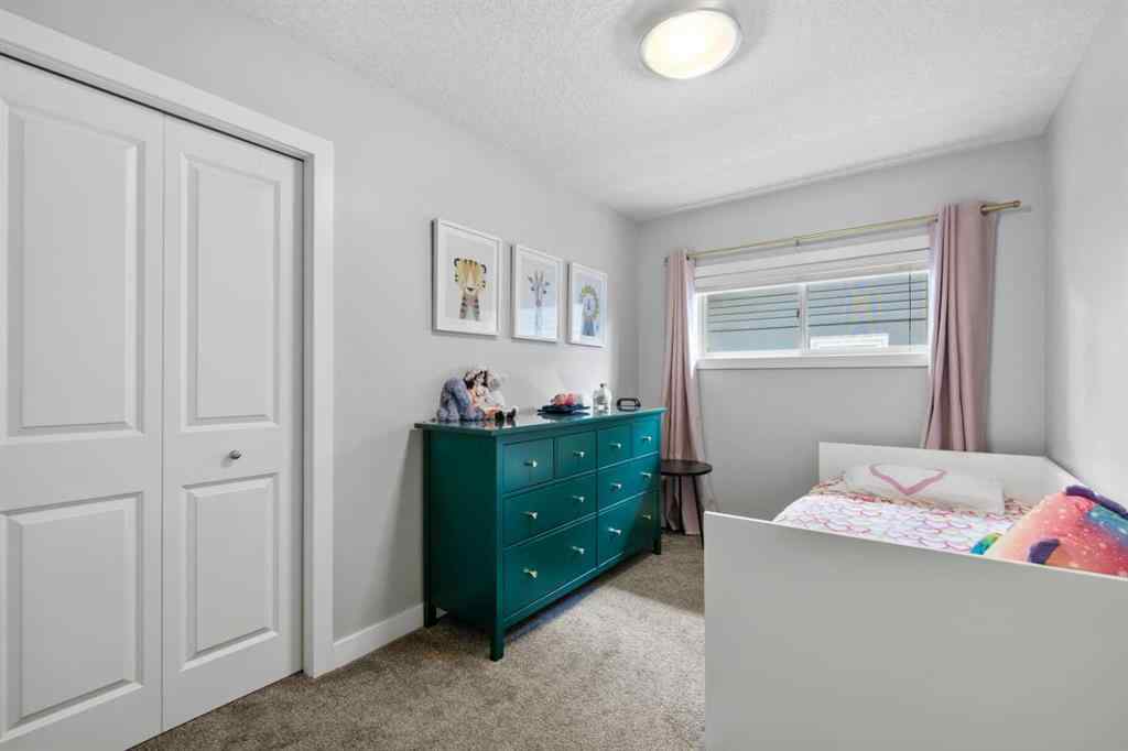 MLS® A2247634 - 1243 19 Street NE in Mayland Heights Calgary, Residential