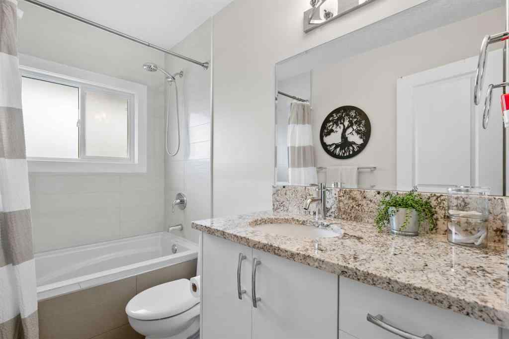MLS® A2247634 - 1243 19 Street NE in Mayland Heights Calgary, Residential