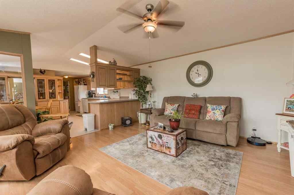 MLS® A2247640 - 423 Silver Point Drive  in MH - Silver Pointe Rural Grande Prairie No. 1, County of, Residential