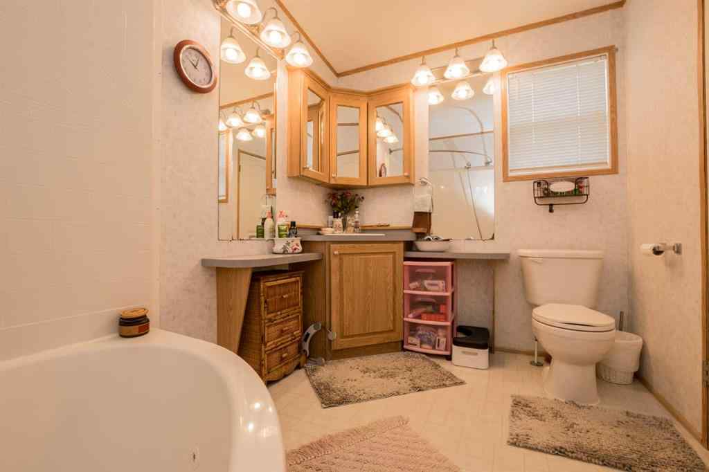 MLS® A2247640 - 423 Silver Point Drive  in MH - Silver Pointe Rural Grande Prairie No. 1, County of, Residential