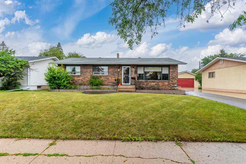 MLS® A2247648 - 5732 47 Street  in West Lloydminster Lloydminster, Residential