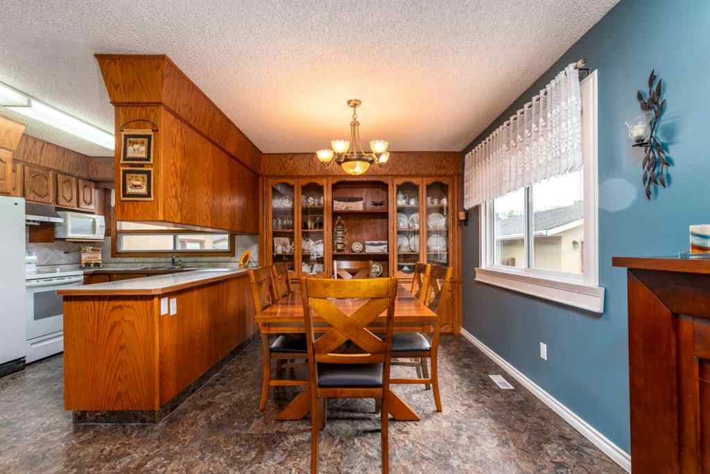 MLS® A2247648 - 5732 47 Street  in West Lloydminster Lloydminster, Residential