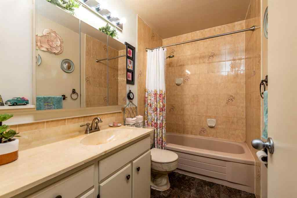 MLS® A2247648 - 5732 47 Street  in West Lloydminster Lloydminster, Residential
