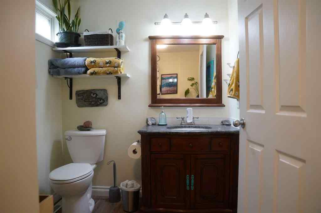 MLS® A2247658 - 725 2 Avenue W in Downtown Drumheller, Residential