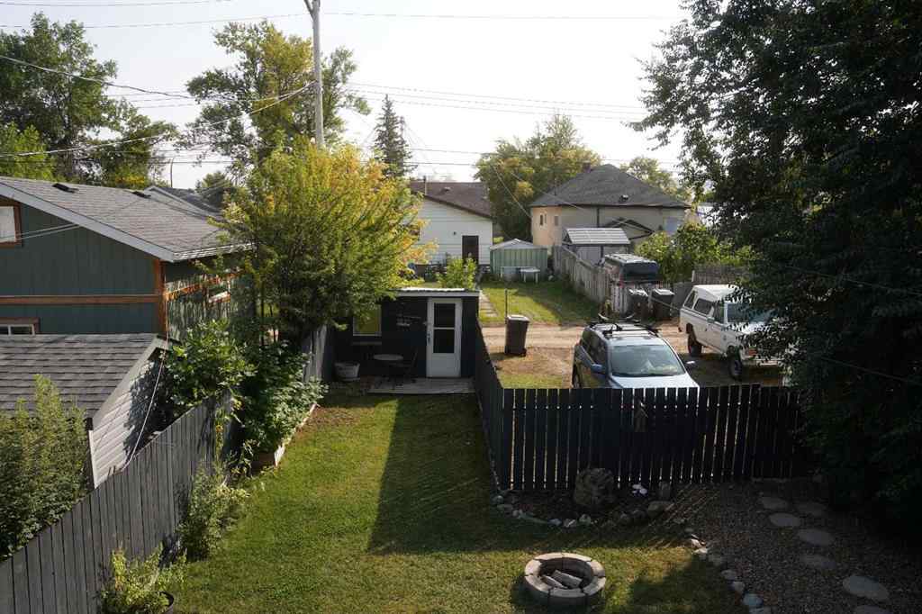 MLS® A2247658 - 725 2 Avenue W in Downtown Drumheller, Residential