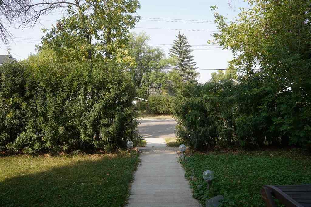 MLS® A2247658 - 725 2 Avenue W in Downtown Drumheller, Residential