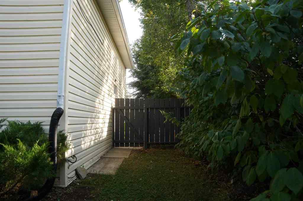 MLS® A2247658 - 725 2 Avenue W in Downtown Drumheller, Residential