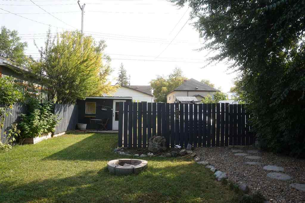 MLS® A2247658 - 725 2 Avenue W in Downtown Drumheller, Residential