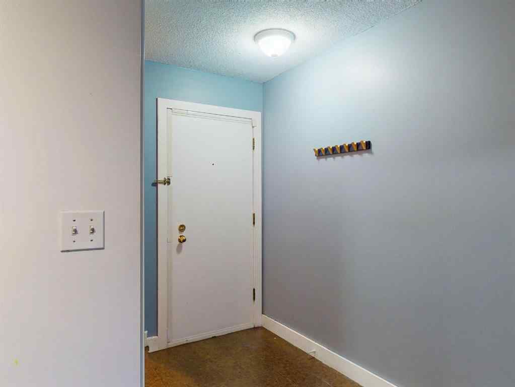 MLS® A2247669 - Unit #301 715 15 Avenue SW in Beltline Calgary, Residential