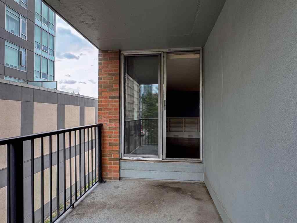 MLS® A2247669 - Unit #301 715 15 Avenue SW in Beltline Calgary, Residential